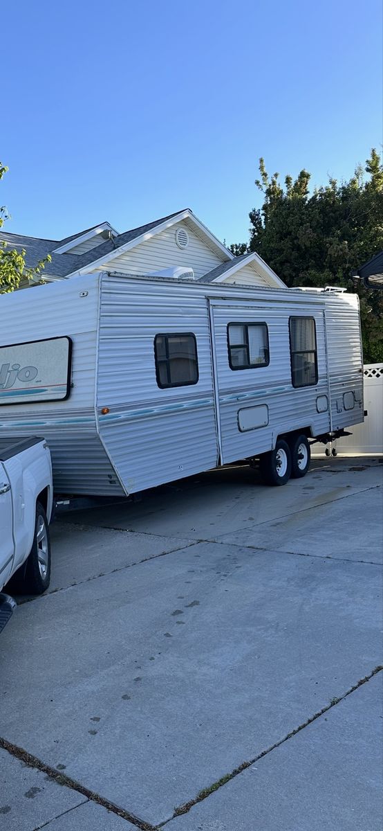 1996 R-Vision Trail-Lite Bumper Pull Travel Trailer - Sleeps 6