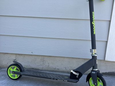 Kids Mongoose Scooter