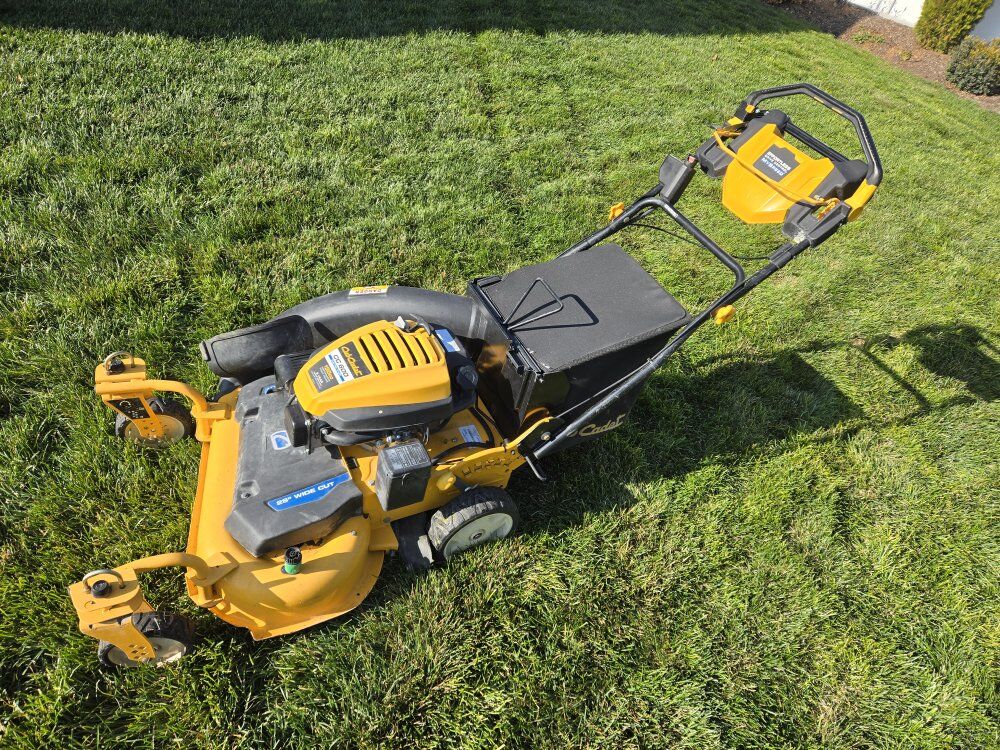 Cub Cadet cc600 28" Lawnmower