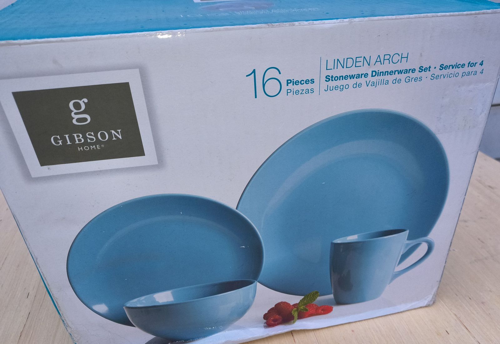 Gibson Home 16 Piece Dinnerware Set