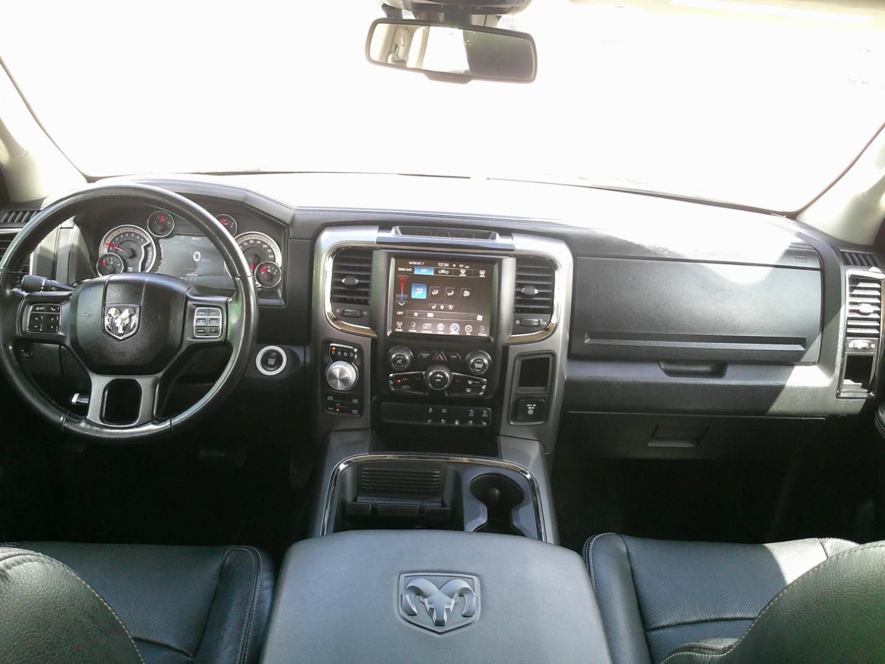 Main image 11