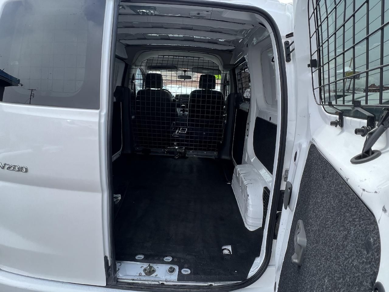 Main image 6