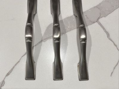 Cabinet/drawer pulls