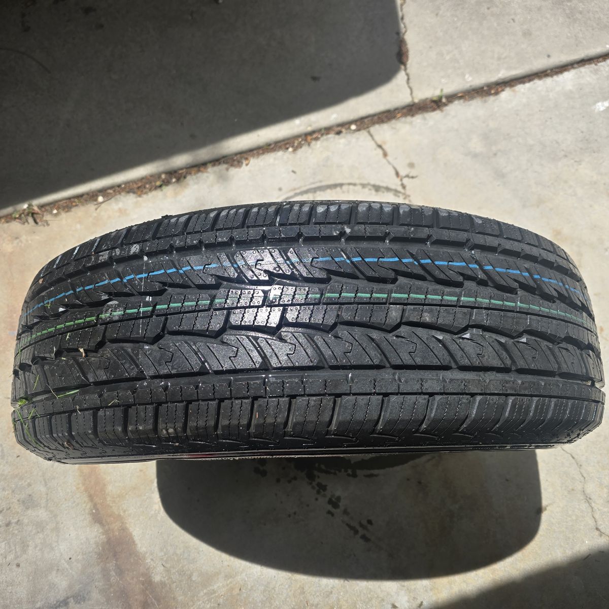 Tire for sale 255/70/17