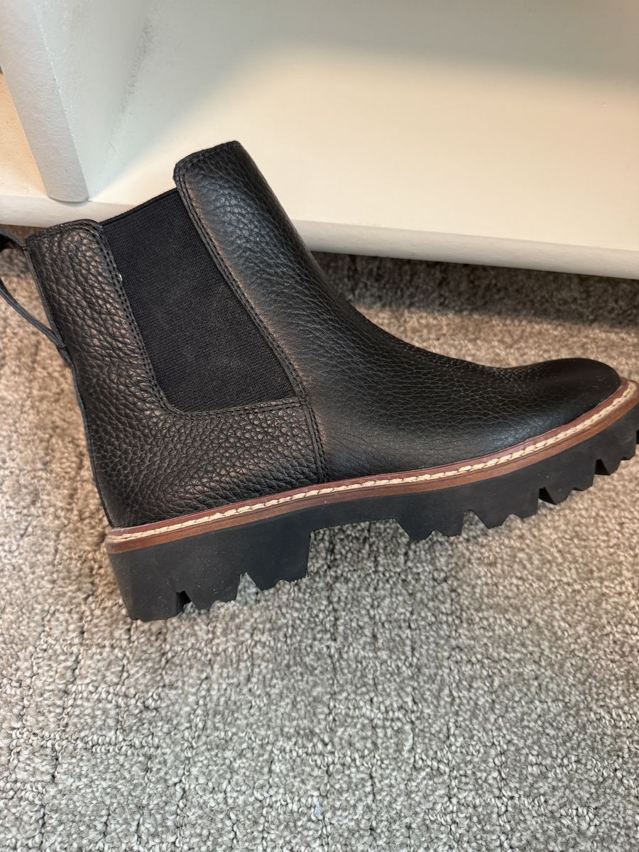 BRAND NEW Madewell Chelsea Boot Size 5