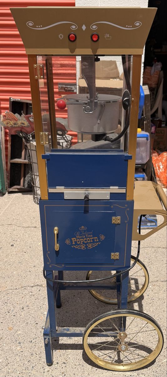 Nostalgia CCP510 Vintage Professional Popcorn Cart