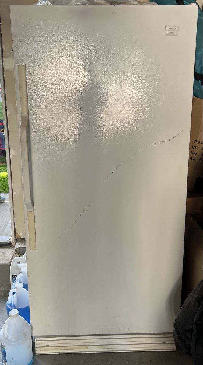 Amana Upright Deep Freezer - White - Great Working Condition