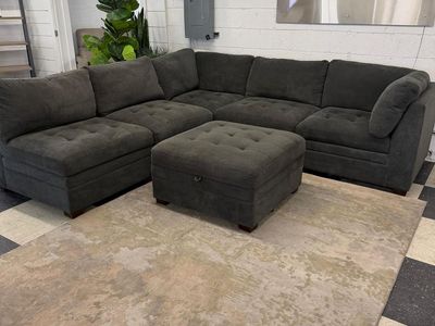 COSTCO THOMASVILLE TISDALE MODULAR SECTIONAL 6-PIECE DARK GRAY WITH STORAGE OTTOMAN!!