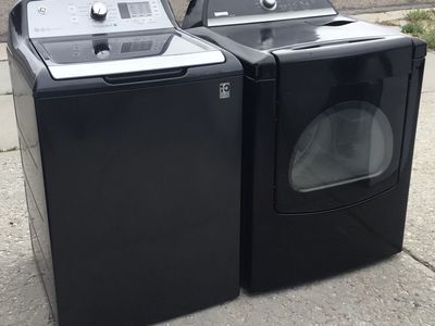 GE Top Load super capacity Washer & Maytag Electric extra large capacity Dryer. Beautiful Black Finish. Includes free delivery!