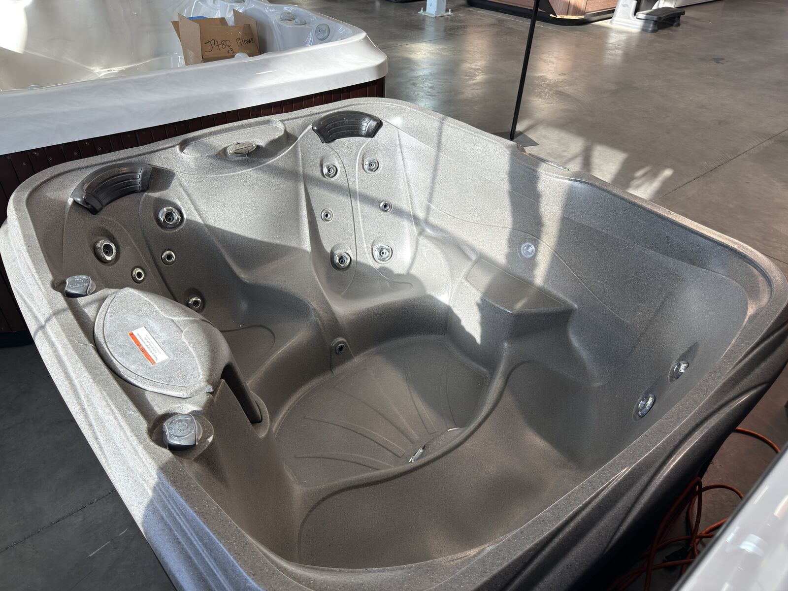 Jacuzzi Mood - Fully Refurbished Hot Tub