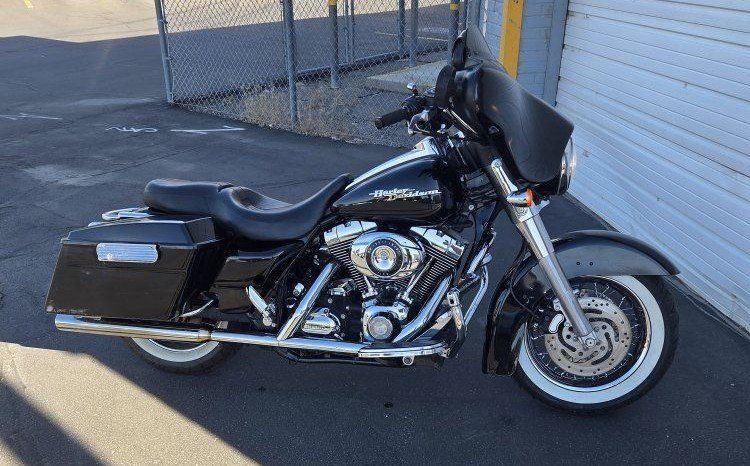 2007 Harley Street glide