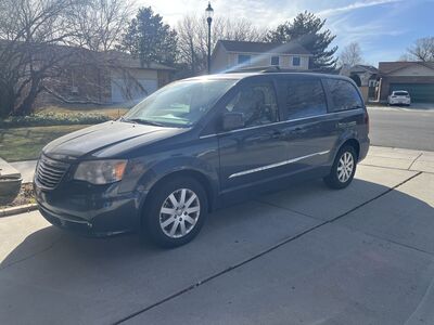 2014 CHRYSLER TOWN AND COUNTRY Touring