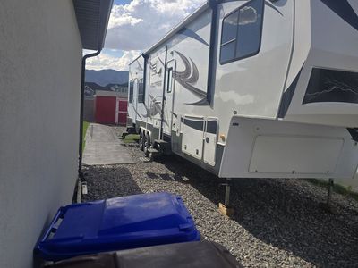 2012 voltage toyhauler 3905