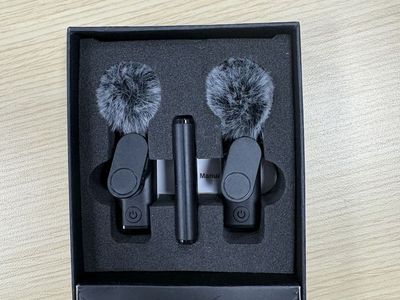 Wireless Lavalier Microphone for iPhone and Android