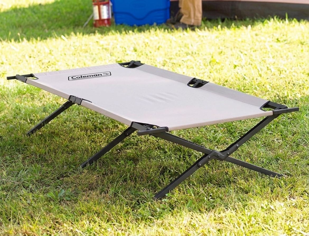 Pair of Coleman Trailhead II Camping Cots - Like New (Used 2x)