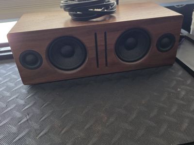 Audioengine B2 blutooth speaker.