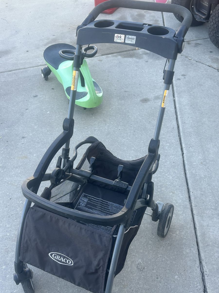 Graco Lightweight Frame travel stroller