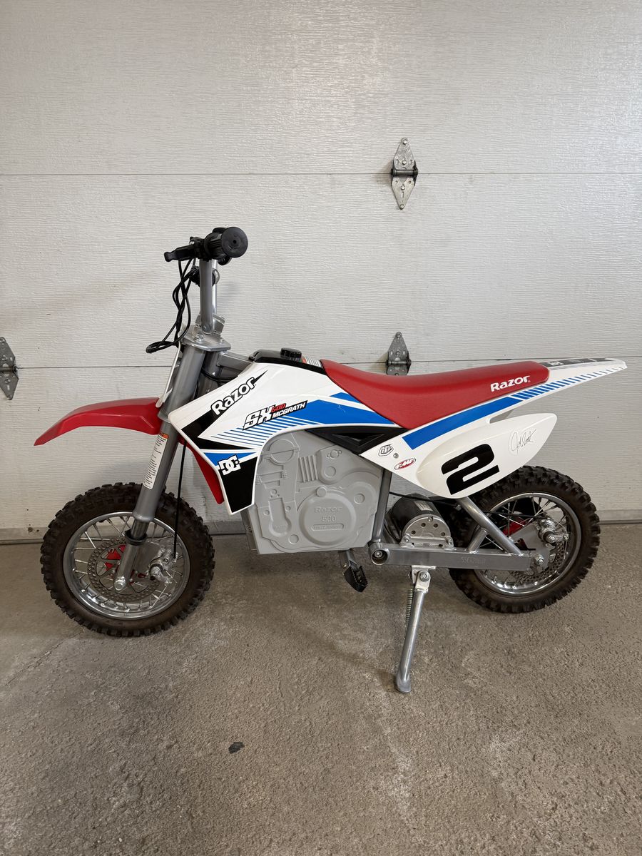 Razor Dirt Rocket SX500 McGrath Electric Bike - 500W Motor, 15 MPH Speed