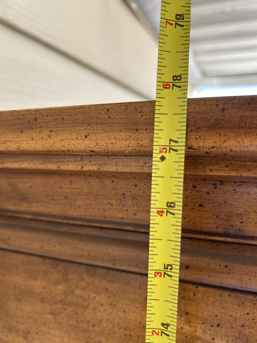 Main image 6