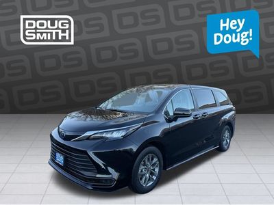 2024 Toyota Sienna LE 8-Passenger