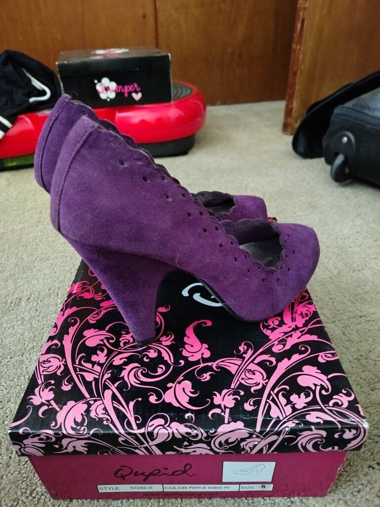 purple size 8 heels
