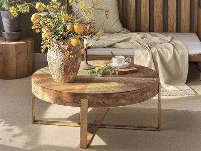 Round Wood Coffee Table with Cross Legs, 32" Farmhouse Rustic Circle Table for Living Room