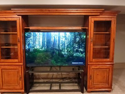 Entertainment center