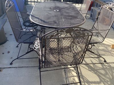 Outdoor Patio Dining Table, 6 Chairs & Umbrella