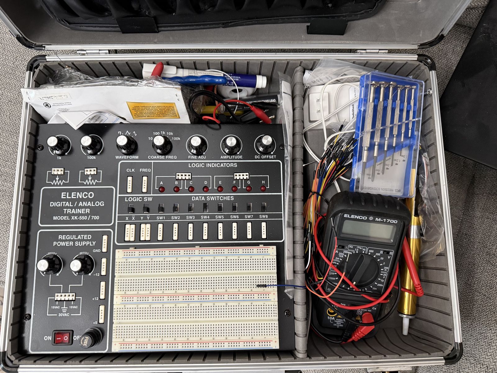 Elenco Digital / Analog Trainer Modem XK-550 /700