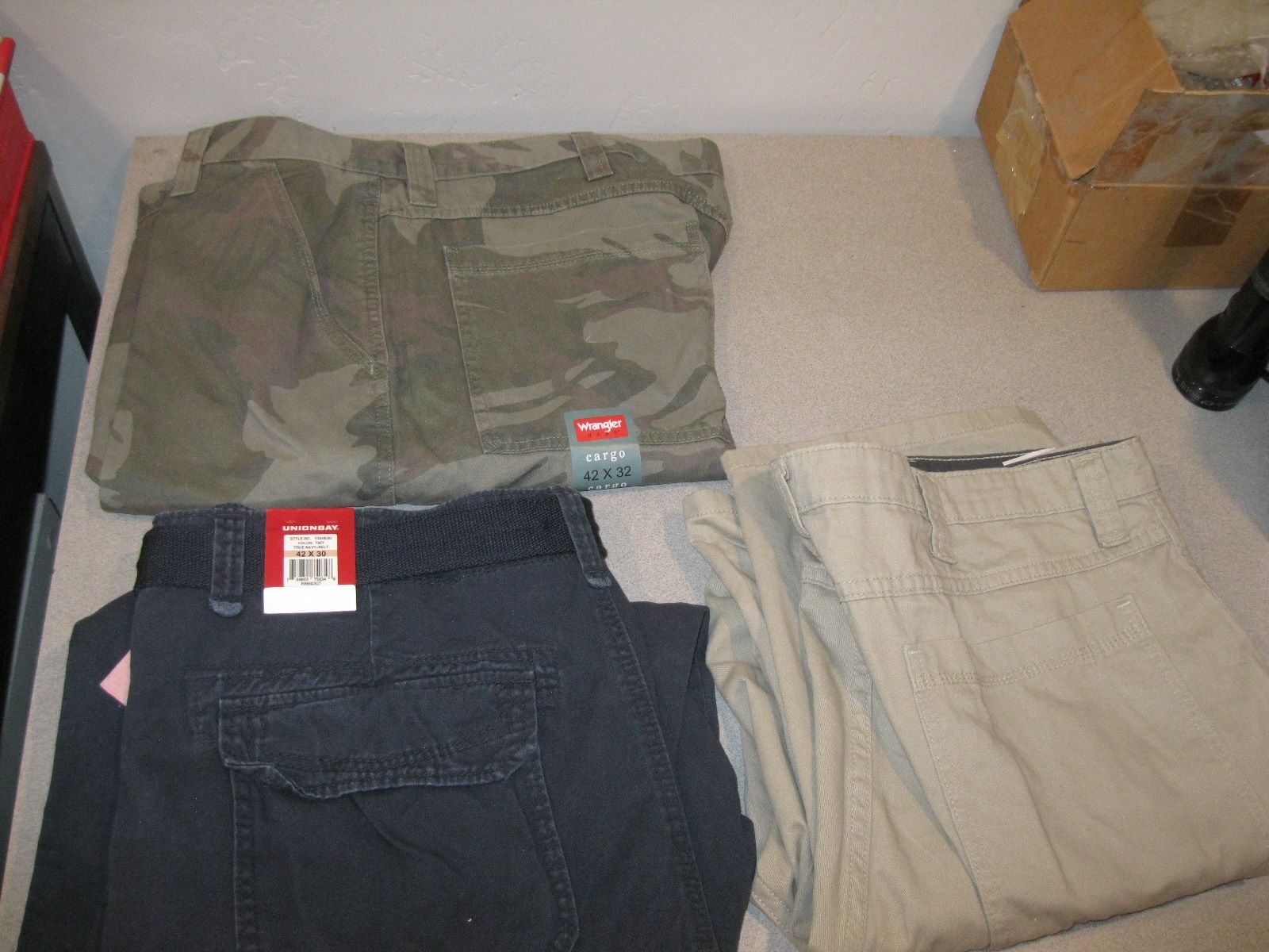 3 Pair Of Mens 42x32 Cargo Pants