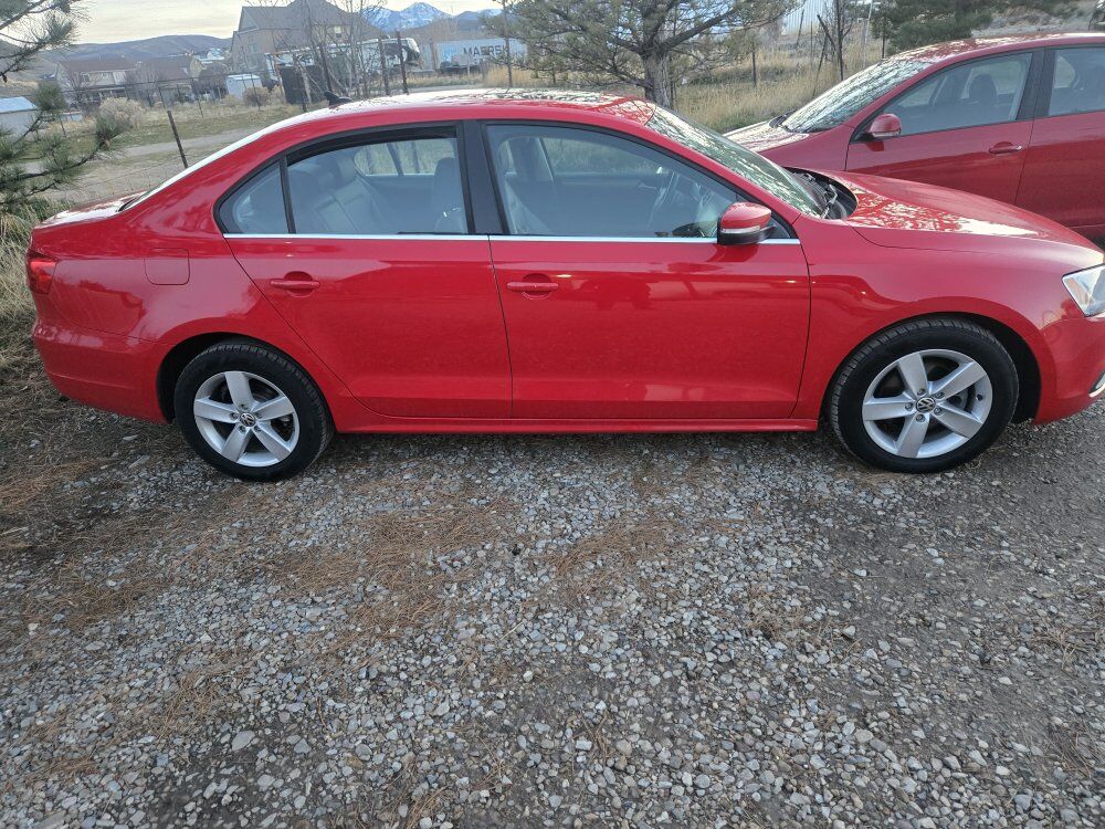 2013 VOLKSWAGEN JETTA 2.0L TDI S