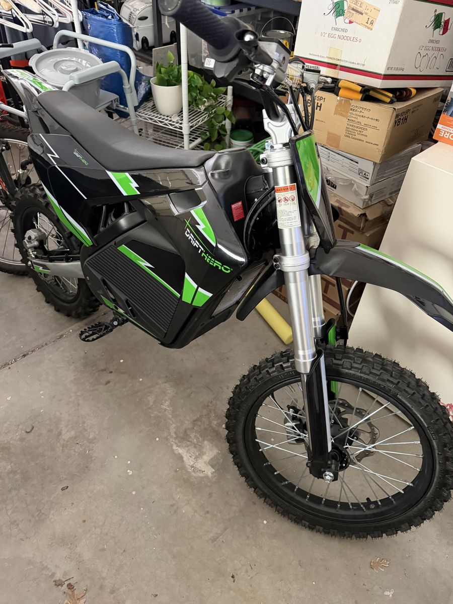 Drift Hero Electric Dirt Bike - 5000W