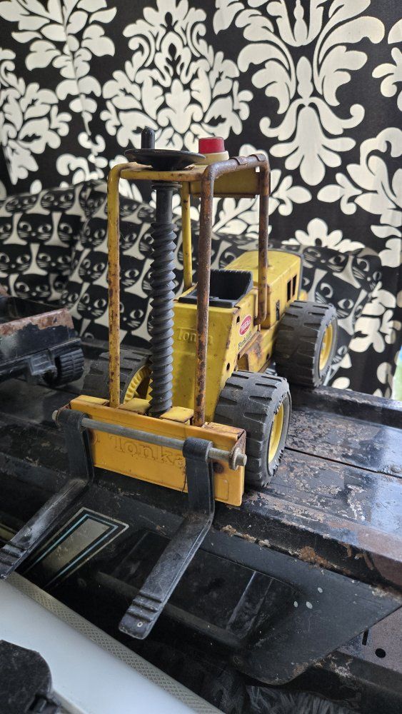 Tonka Forklift and pickup for sale