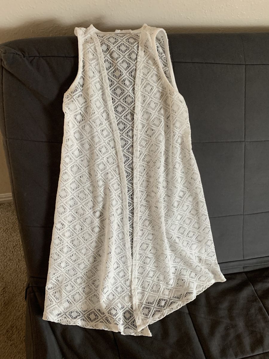Beautees Girls White Crochet Knit Open Front Sleeveless Cardigan Size 14