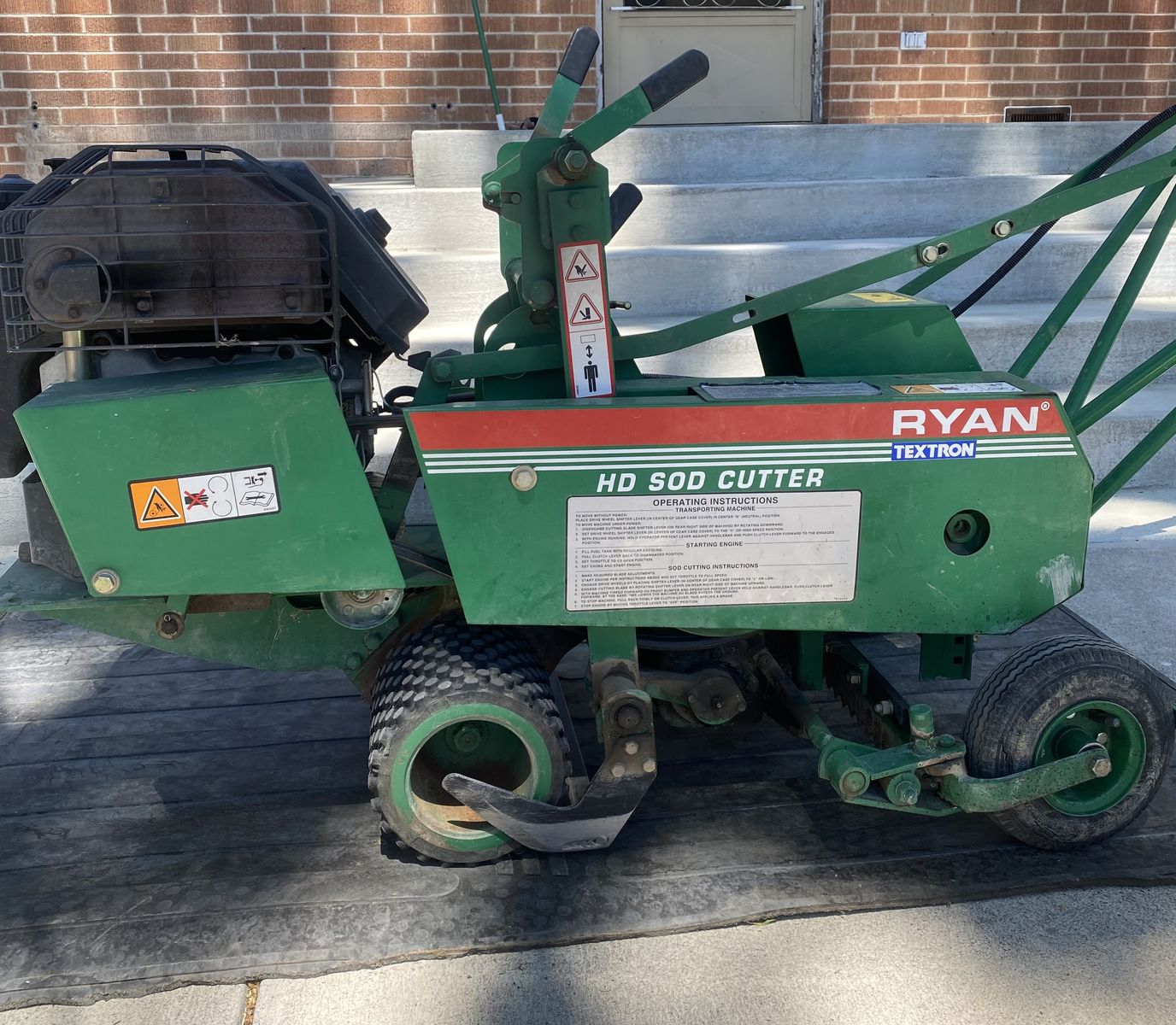 Heavy Duty Ryan 18” Sod Cutter