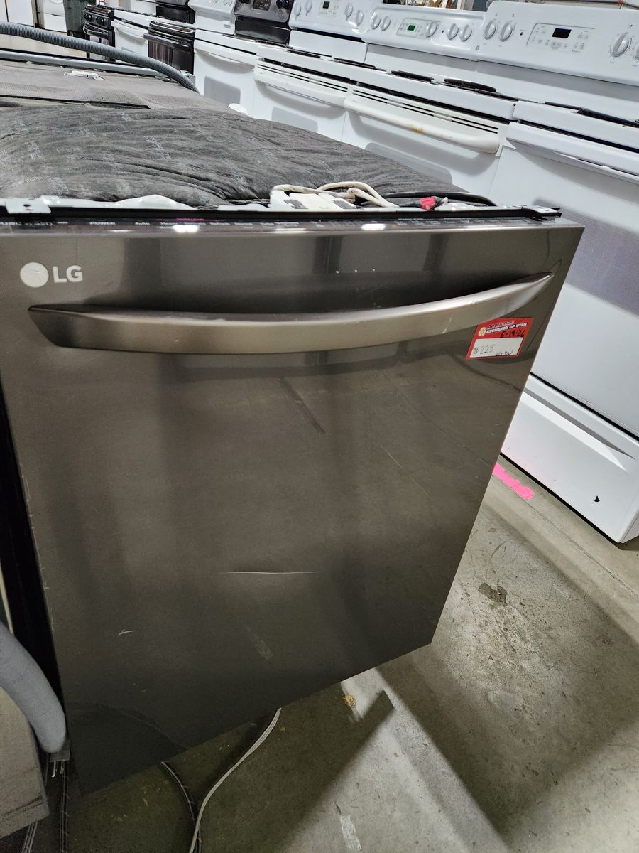 NICE LG BLACK STAINLESS DISHWASHER! W-WARRANTY