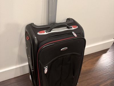Tumi T3 Suitcase Transporter Ducati Black Red Whee