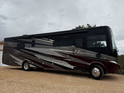 Tiffin Allegro 2022 36UA