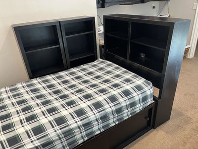Bedframe Twin with Headboard and Storage