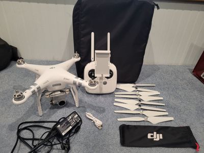 DJI Phantom 3 Advanced High Definition Cinema Drone