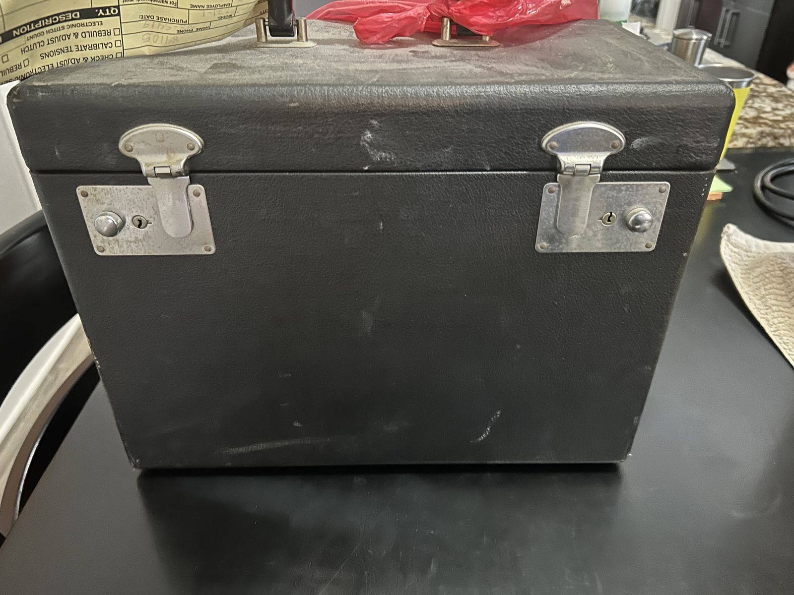 Main image 3