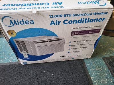 Midea* SmartCool Window AC Units
12,000 BTU 550SQ.FT