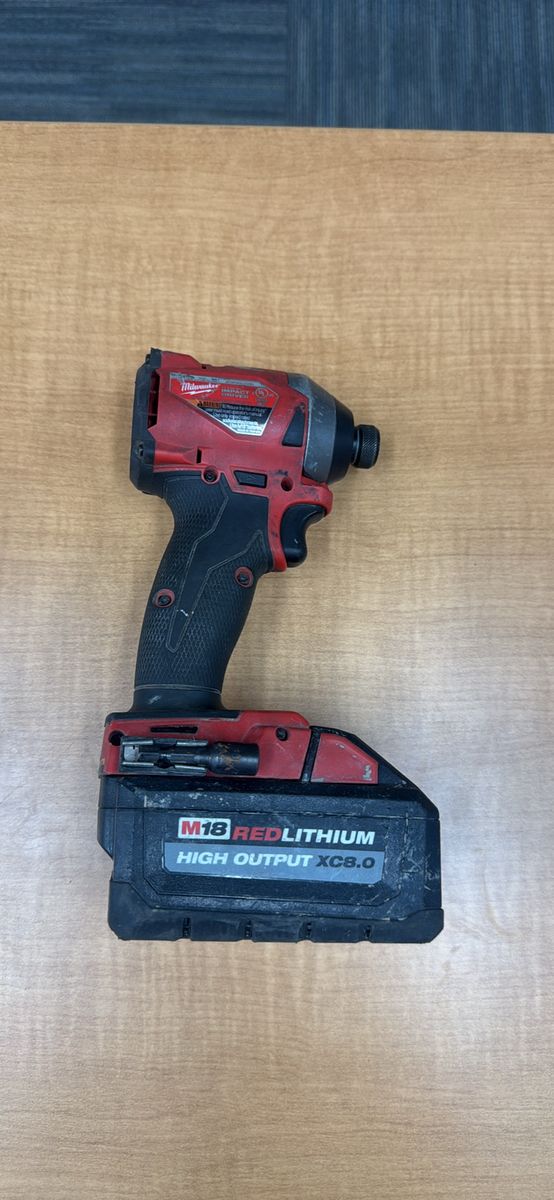 Milwaukee M18 FUEL 18V Lithium Ion Drill XC8.0