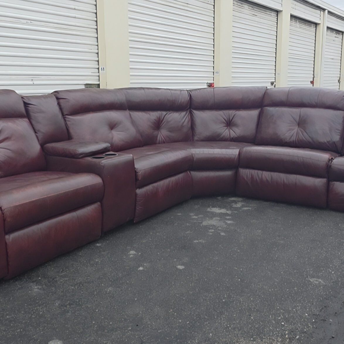 [FREE DELIVERY] Beautiful Real Leather Sectional