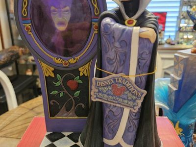 Disney Traditions Jim Shore Evil Queen & Magic Mirror Figurine 6013067 - Snow White Showcase