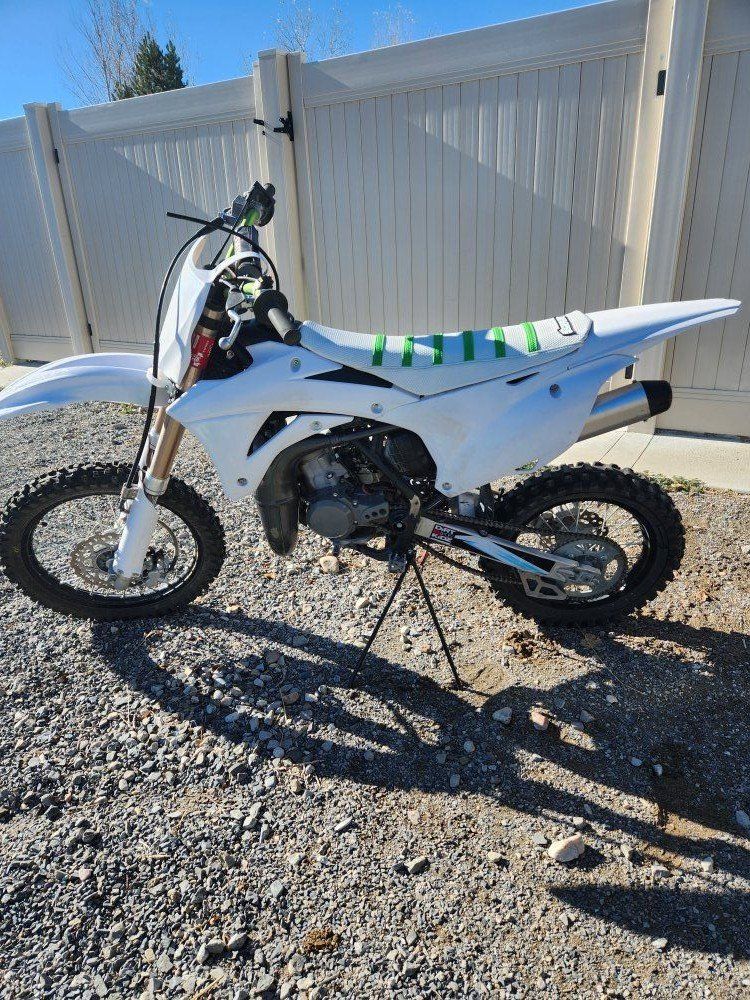 22 KX 85