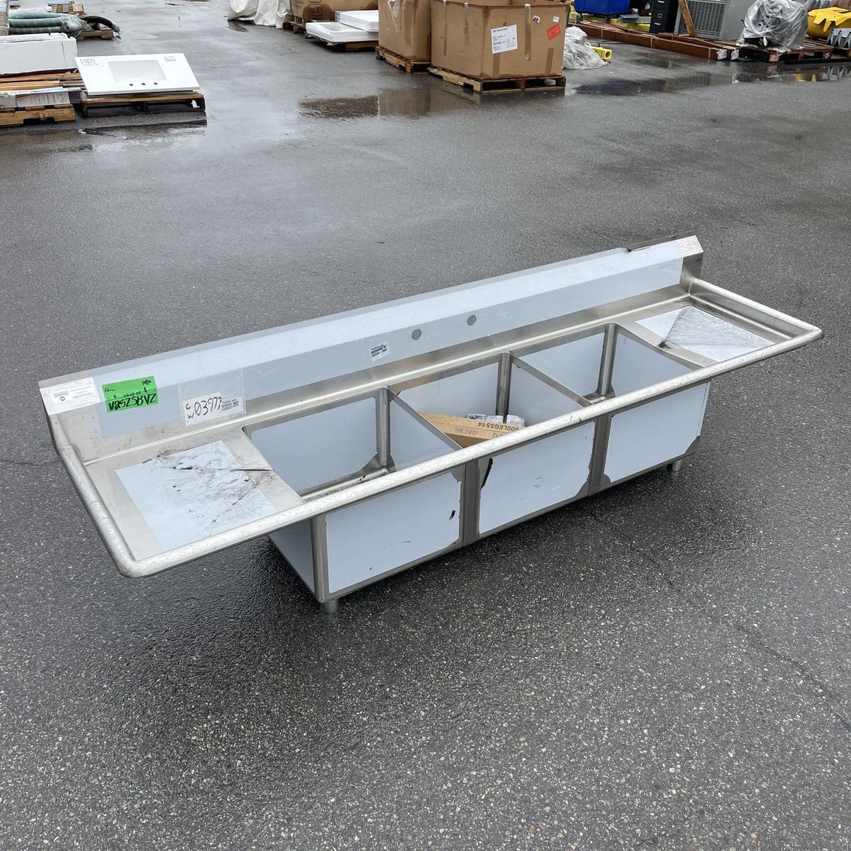 TEELTON Commercial 3 Compartment Sink 19” 18-gauge Stainless Steel 522CS31818LR