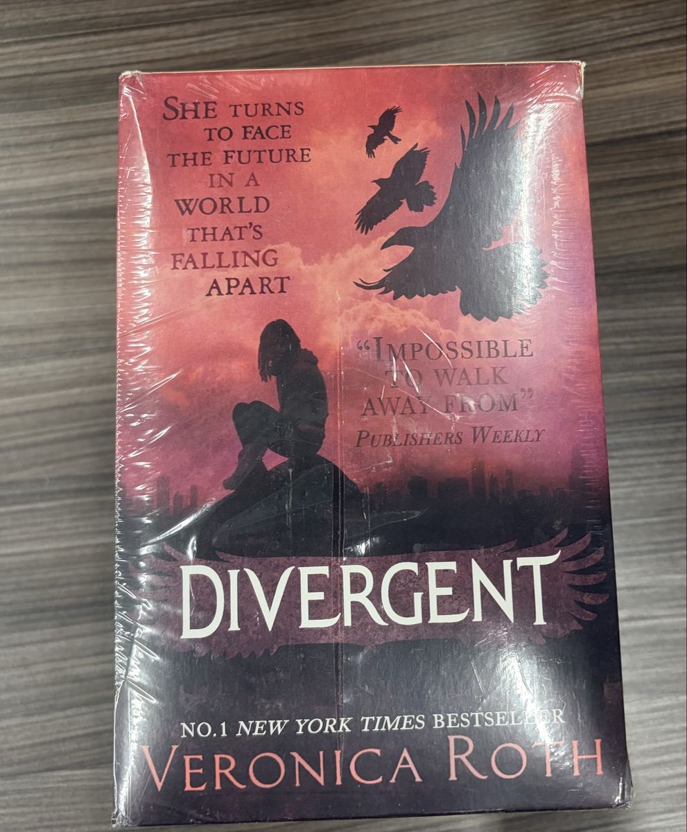 Divergent Set of 4 Books