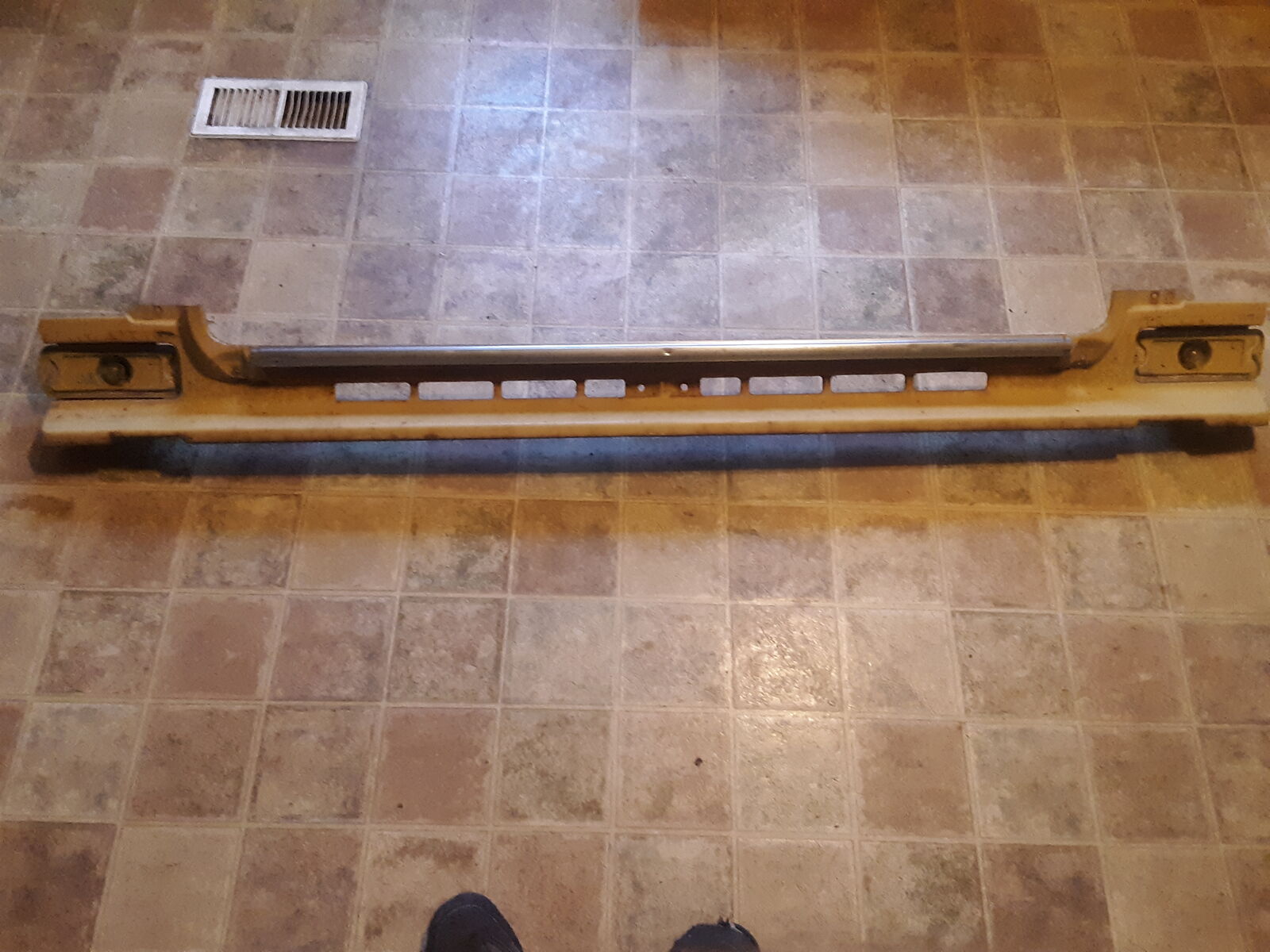 1973-1980 Chevy GMC Pickup Blazer Jimmy Suburban Front Bumper Filler Lower Grill Panel