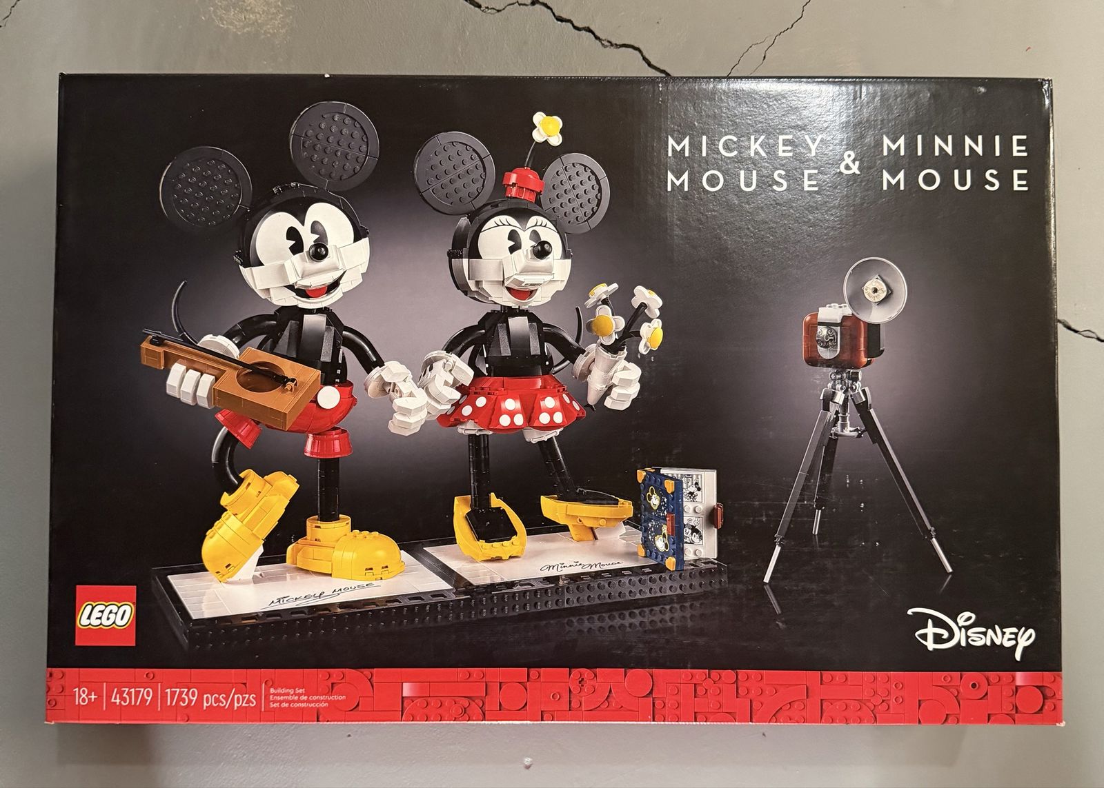 LEGO Disney Mickey & Minnie Mouse 43179 Building Set - 1739 Pieces, New in Box